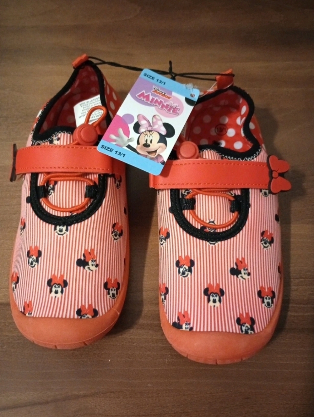 13/1  Disney Minnie Mouse Water Shoes  Bows Bungee Cord New With Tags